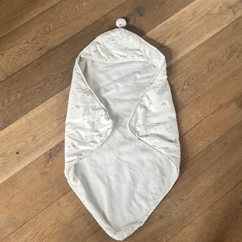 Pehr Hooded Towel Wrap - fish